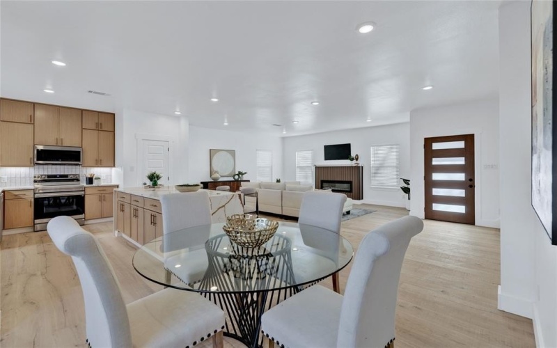 414 Wilson Street, McKinney, TX 75069, 4 Habitaciones Habitaciones , ,2 BañosBaños,Residential,En Venta,414 Wilson Street,0,21190210