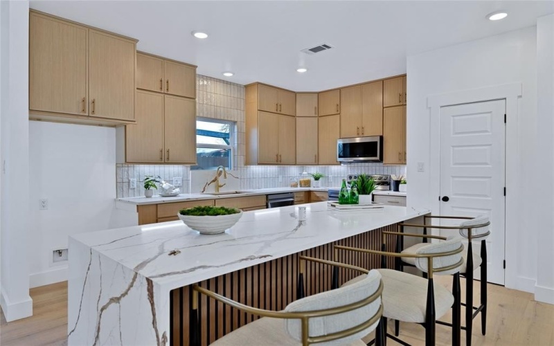 414 Wilson Street, McKinney, TX 75069, 4 Habitaciones Habitaciones , ,2 BañosBaños,Residential,En Venta,414 Wilson Street,0,21190210