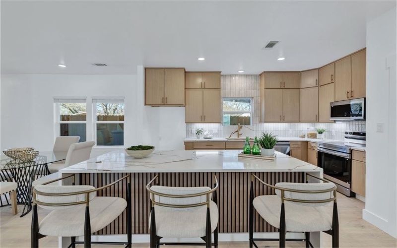 414 Wilson Street, McKinney, TX 75069, 4 Habitaciones Habitaciones , ,2 BañosBaños,Residential,En Venta,414 Wilson Street,0,21190210