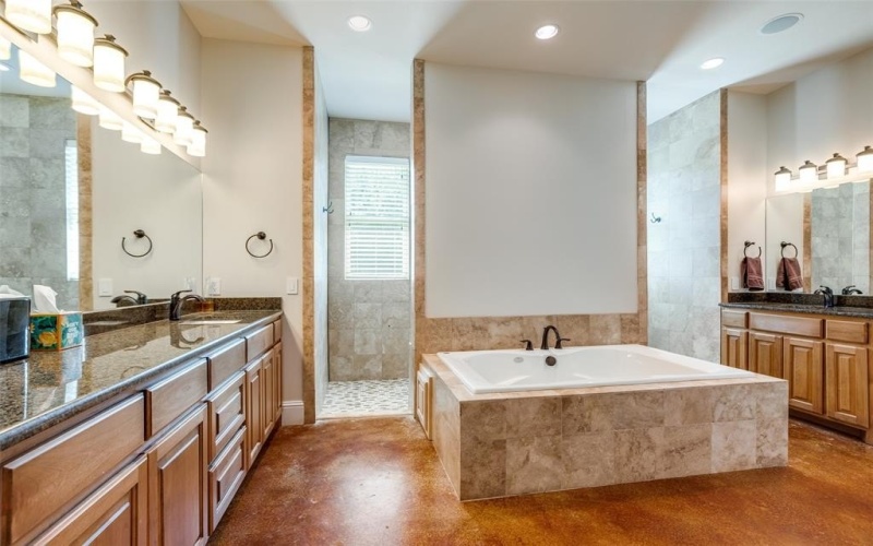 643 County Road 2255, Telephone, TX 75488, 3 Bedrooms Bedrooms, ,3 BathroomsBathrooms,Residential,For Sale,643 County Road 2255,0,21193594