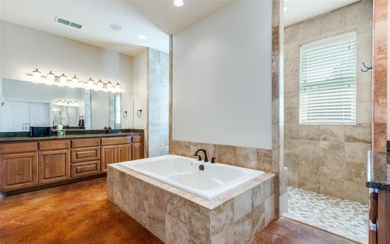 643 County Road 2255, Telephone, TX 75488, 3 Bedrooms Bedrooms, ,3 BathroomsBathrooms,Residential,For Sale,643 County Road 2255,0,21193594