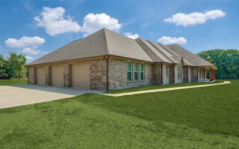 643 County Road 2255, Telephone, TX 75488, 3 Bedrooms Bedrooms, ,3 BathroomsBathrooms,Residential,For Sale,643 County Road 2255,0,21193594