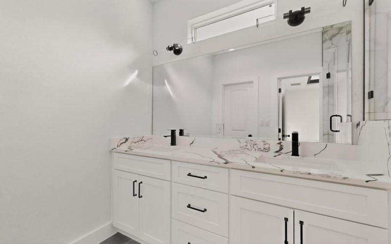 6039 Plum Dale Road, Dallas, TX 75241, 4 Habitaciones Habitaciones , ,3 BañosBaños,Residential,En Venta,6039 Plum Dale Road,0,21193600