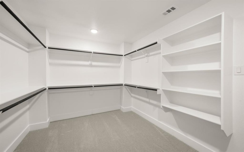 12723 Paddington Drive, Farmers Branch, TX 75234, 3 Bedrooms Bedrooms, ,2 BathroomsBathrooms,Residential,For Sale,12723 Paddington Drive,0,21193869