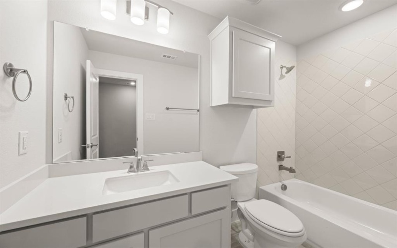 12723 Paddington Drive, Farmers Branch, TX 75234, 3 Bedrooms Bedrooms, ,2 BathroomsBathrooms,Residential,For Sale,12723 Paddington Drive,0,21193869