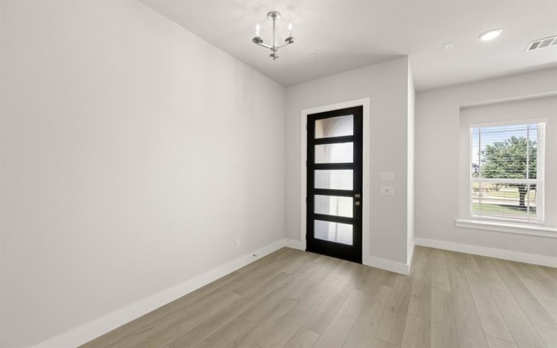 12723 Paddington Drive, Farmers Branch, TX 75234, 3 Bedrooms Bedrooms, ,2 BathroomsBathrooms,Residential,For Sale,12723 Paddington Drive,0,21193869