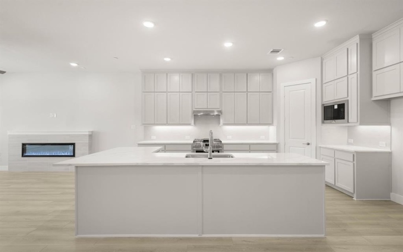 12723 Paddington Drive, Farmers Branch, TX 75234, 3 Bedrooms Bedrooms, ,2 BathroomsBathrooms,Residential,For Sale,12723 Paddington Drive,0,21193869