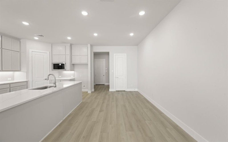 12723 Paddington Drive, Farmers Branch, TX 75234, 3 Bedrooms Bedrooms, ,2 BathroomsBathrooms,Residential,For Sale,12723 Paddington Drive,0,21193869