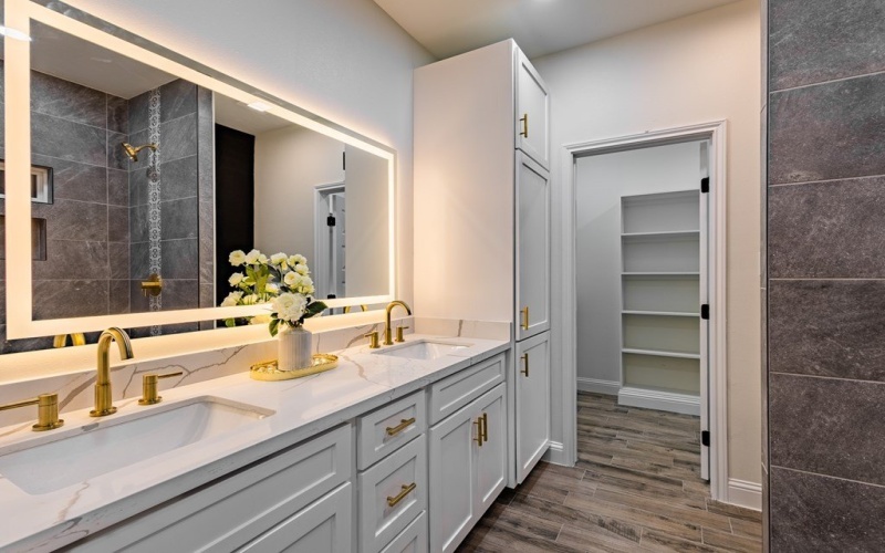 260 Park St, Eagle Pass, TX 78852, 3 Bedrooms Bedrooms, ,2 BathroomsBathrooms,Residential,For Sale,260 Park St,0,83144