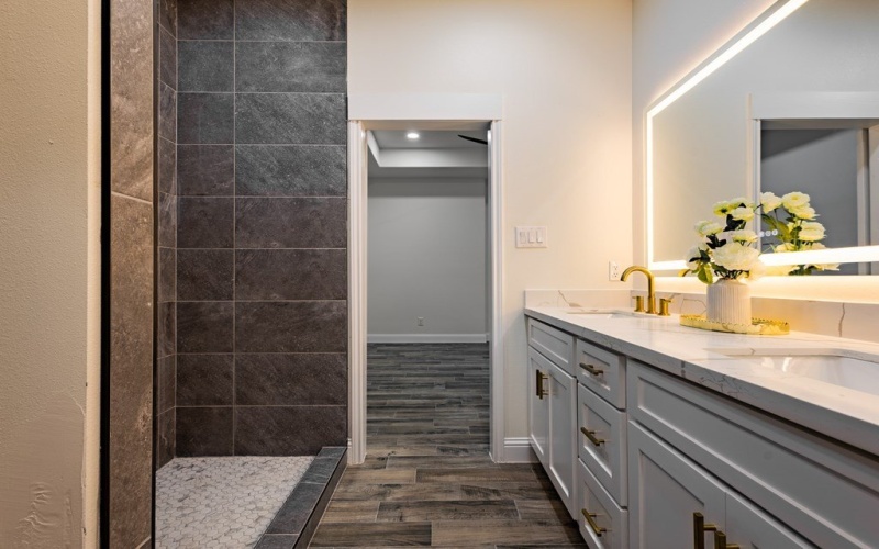 260 Park St, Eagle Pass, TX 78852, 3 Bedrooms Bedrooms, ,2 BathroomsBathrooms,Residential,For Sale,260 Park St,0,83144