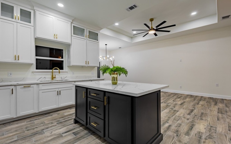 260 Park St, Eagle Pass, TX 78852, 3 Bedrooms Bedrooms, ,2 BathroomsBathrooms,Residential,For Sale,260 Park St,0,83144