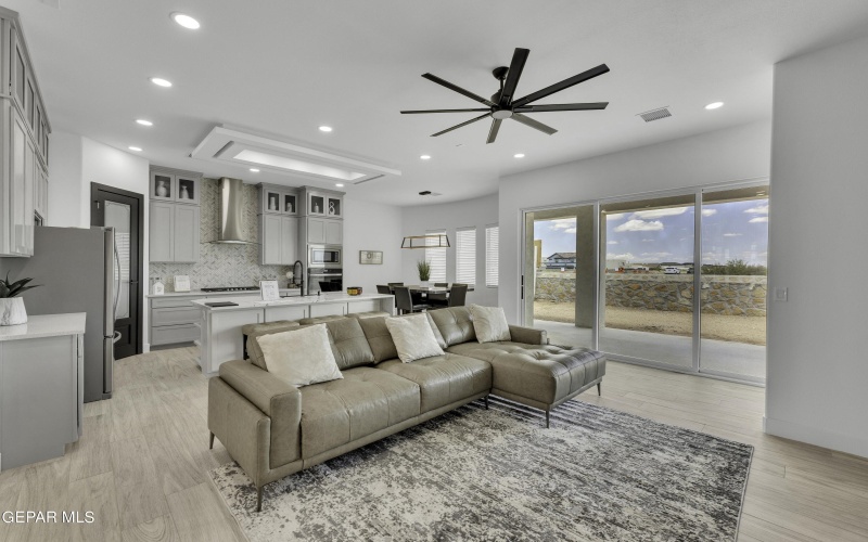 3920 Surmise Street, El Paso, TX 79938, 3 Bedrooms Bedrooms, ,2 BathroomsBathrooms,Residential,For Sale,3920 Surmise Street,0,939119