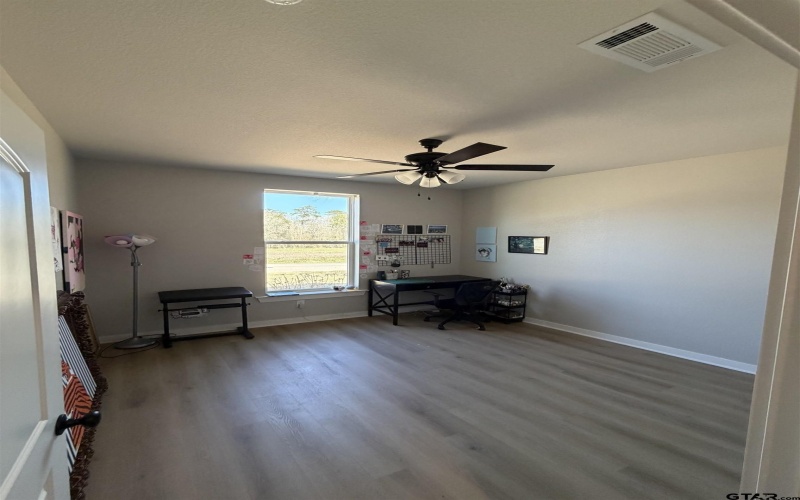 11201 COUNTY ROAD 166, Tyler, TX 75703, 3 Bedrooms Bedrooms, ,2 BathroomsBathrooms,Residential,For Sale,11201 COUNTY ROAD 166,0,26002843