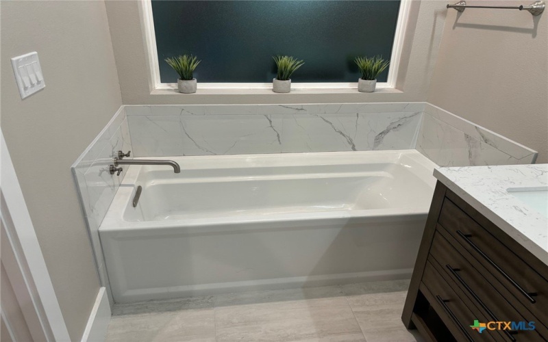 1 Stepping Stone Court, Wimberley, TX 78676, 3 Bedrooms Bedrooms, ,2 BathroomsBathrooms,Residential,For Sale,1 Stepping Stone Court,0,593051