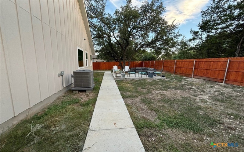 1 Stepping Stone Court, Wimberley, TX 78676, 3 Bedrooms Bedrooms, ,2 BathroomsBathrooms,Residential,For Sale,1 Stepping Stone Court,0,593051