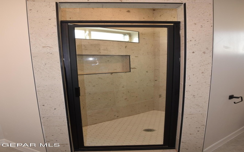 457 SAMUEL BLOUNT Court, Vinton, TX 79821, 3 Habitaciones Habitaciones , ,2 BañosBaños,Residential,En Venta,457 SAMUEL BLOUNT Court,0,939136