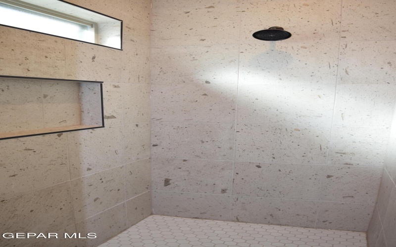 457 SAMUEL BLOUNT Court, Vinton, TX 79821, 3 Habitaciones Habitaciones , ,2 BañosBaños,Residential,En Venta,457 SAMUEL BLOUNT Court,0,939136