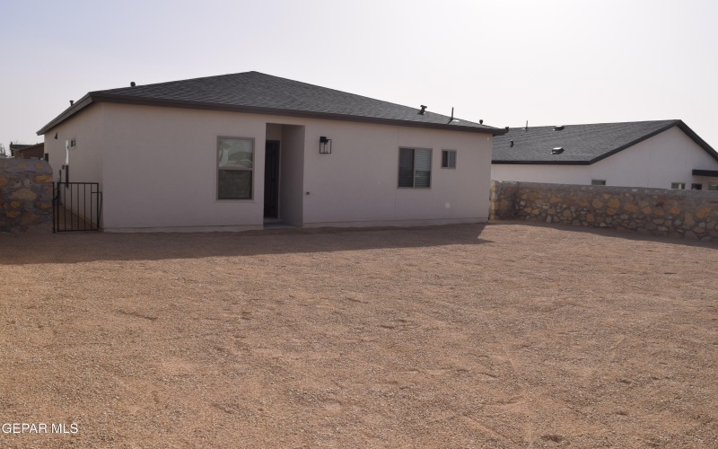 457 SAMUEL BLOUNT Court, Vinton, TX 79821, 3 Habitaciones Habitaciones , ,2 BañosBaños,Residential,En Venta,457 SAMUEL BLOUNT Court,0,939136