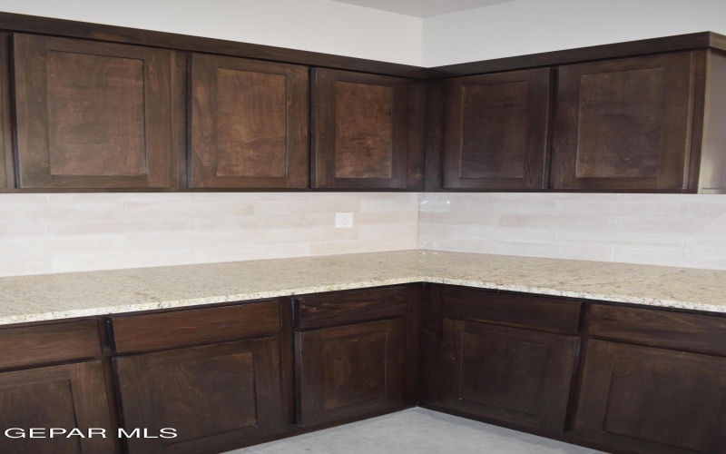 457 SAMUEL BLOUNT Court, Vinton, TX 79821, 3 Habitaciones Habitaciones , ,2 BañosBaños,Residential,En Venta,457 SAMUEL BLOUNT Court,0,939136