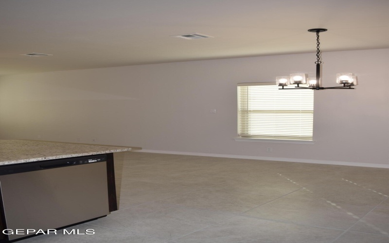 457 SAMUEL BLOUNT Court, Vinton, TX 79821, 3 Habitaciones Habitaciones , ,2 BañosBaños,Residential,En Venta,457 SAMUEL BLOUNT Court,0,939136