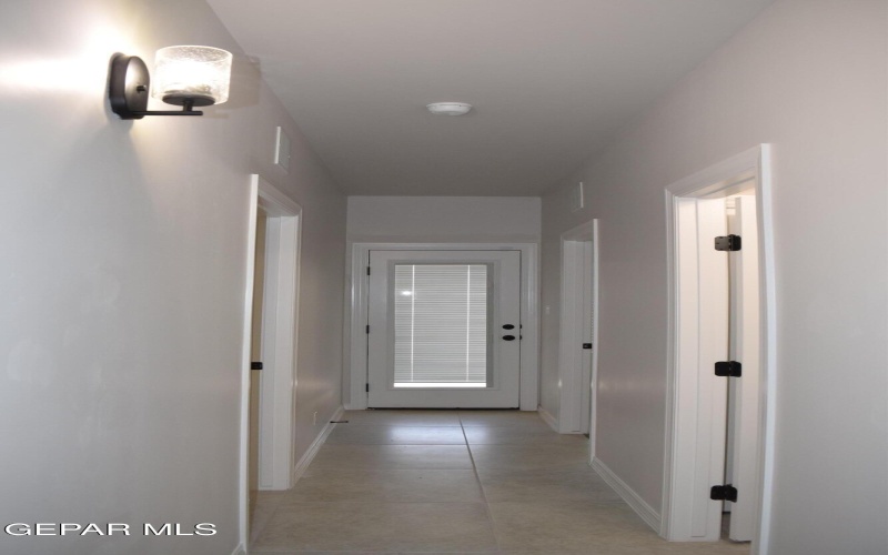 457 SAMUEL BLOUNT Court, Vinton, TX 79821, 3 Habitaciones Habitaciones , ,2 BañosBaños,Residential,En Venta,457 SAMUEL BLOUNT Court,0,939136