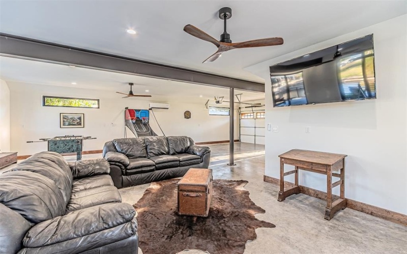 3409 Samoan Court, Granbury, TX 76048, 3 Bedrooms Bedrooms, ,3 BathroomsBathrooms,Residential,For Sale,3409 Samoan Court,0,21181033