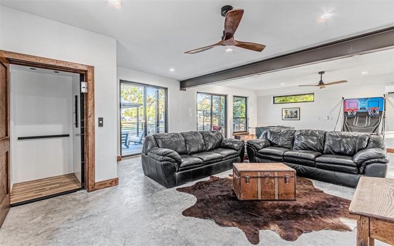 3409 Samoan Court, Granbury, TX 76048, 3 Bedrooms Bedrooms, ,3 BathroomsBathrooms,Residential,For Sale,3409 Samoan Court,0,21181033