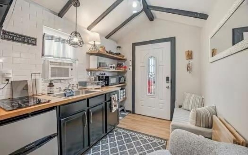 2013 Bedford Court, Weatherford, TX 76087, 9 Bedrooms Bedrooms, ,3 BathroomsBathrooms,Residential Multi Family,For Sale,2013 Bedford Court,0,21186744