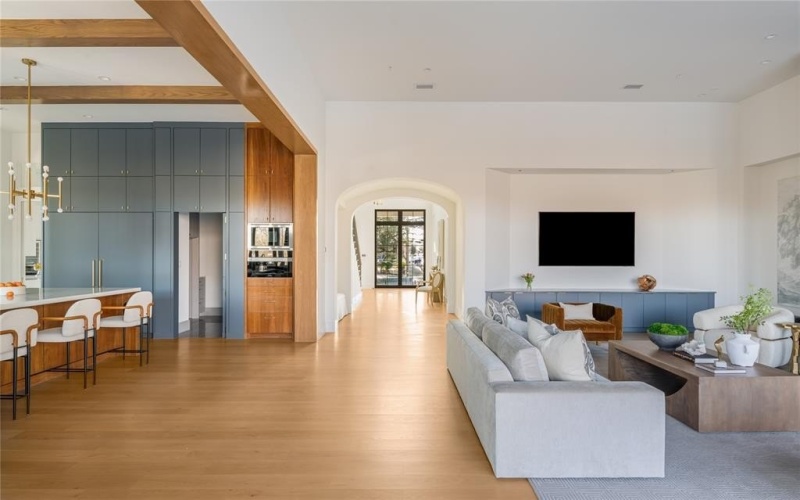 10010 Strait Lane, Dallas, TX 75229, 9 Bedrooms Bedrooms, ,7 BathroomsBathrooms,Residential,For Sale,10010 Strait Lane,0,21190599