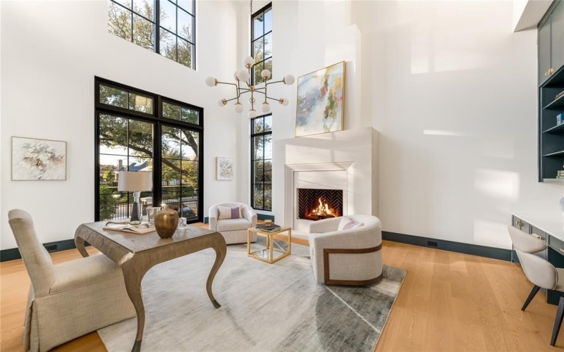 10010 Strait Lane, Dallas, TX 75229, 9 Bedrooms Bedrooms, ,7 BathroomsBathrooms,Residential,For Sale,10010 Strait Lane,0,21190599