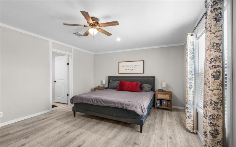 1208 Lindale Terrace, Pelican Bay, TX 76020, 3 Bedrooms Bedrooms, ,2 BathroomsBathrooms,Residential,For Sale,1208 Lindale Terrace,0,21193117