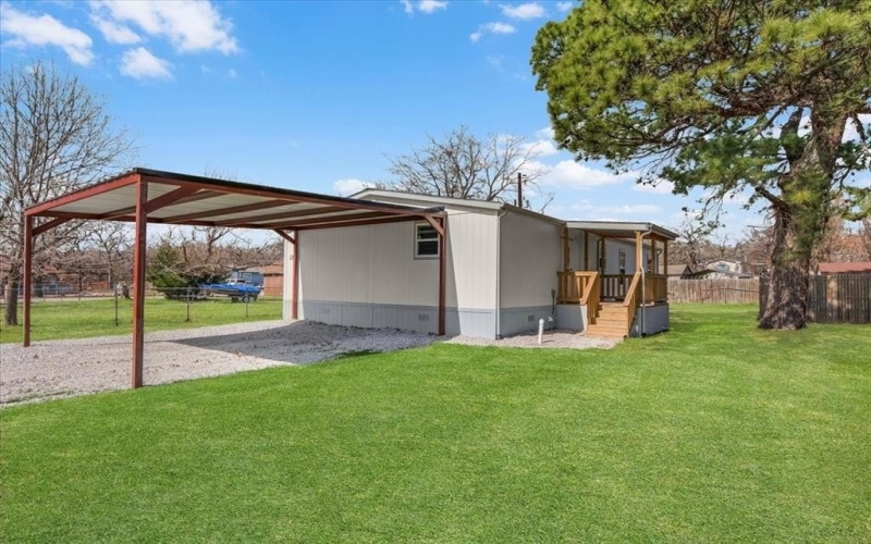 1208 Lindale Terrace, Pelican Bay, TX 76020, 3 Bedrooms Bedrooms, ,2 BathroomsBathrooms,Residential,For Sale,1208 Lindale Terrace,0,21193117