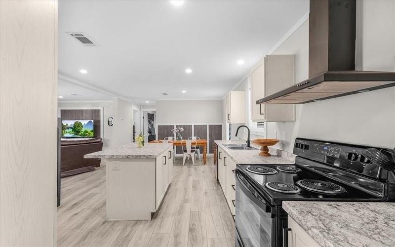 1208 Lindale Terrace, Pelican Bay, TX 76020, 3 Bedrooms Bedrooms, ,2 BathroomsBathrooms,Residential,For Sale,1208 Lindale Terrace,0,21193117