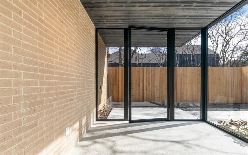 6145 Llano Avenue, Dallas, TX 75214, 5 Bedrooms Bedrooms, ,6 BathroomsBathrooms,Residential,For Sale,6145 Llano Avenue,0,21194071