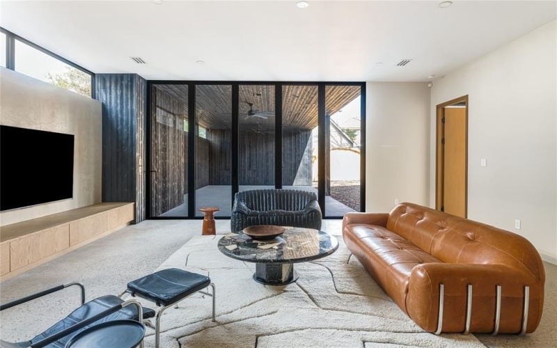 6145 Llano Avenue, Dallas, TX 75214, 5 Bedrooms Bedrooms, ,6 BathroomsBathrooms,Residential,For Sale,6145 Llano Avenue,0,21194071