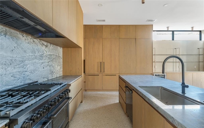 6145 Llano Avenue, Dallas, TX 75214, 5 Bedrooms Bedrooms, ,6 BathroomsBathrooms,Residential,For Sale,6145 Llano Avenue,0,21194071