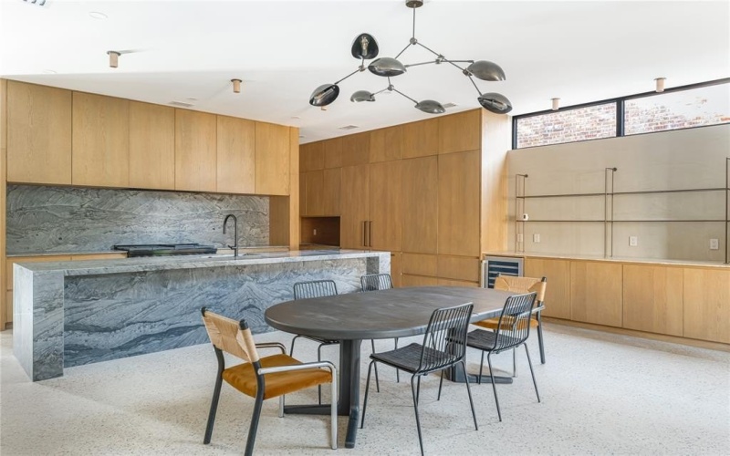 6145 Llano Avenue, Dallas, TX 75214, 5 Bedrooms Bedrooms, ,6 BathroomsBathrooms,Residential,For Sale,6145 Llano Avenue,0,21194071