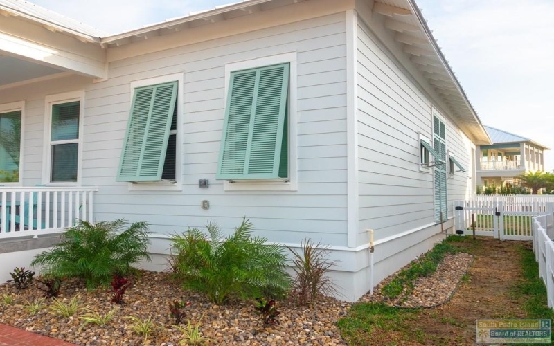 121 Marina Dr., South Padre Island, TX 78597, 3 Bedrooms Bedrooms, ,2 BathroomsBathrooms,Residential,For Sale,121 Marina Dr.,0,104944