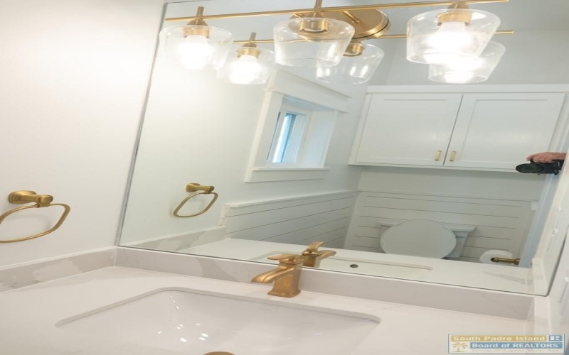 121 Marina Dr., South Padre Island, TX 78597, 3 Bedrooms Bedrooms, ,2 BathroomsBathrooms,Residential,For Sale,121 Marina Dr.,0,104944