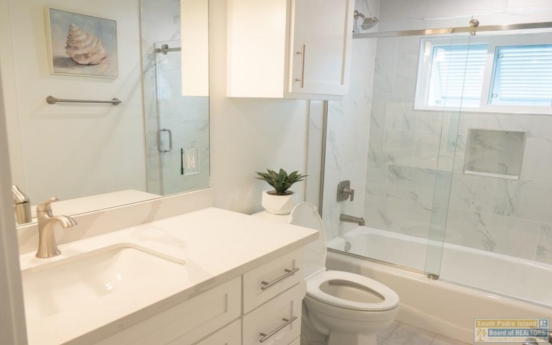 121 Marina Dr., South Padre Island, TX 78597, 3 Bedrooms Bedrooms, ,2 BathroomsBathrooms,Residential,For Sale,121 Marina Dr.,0,104944