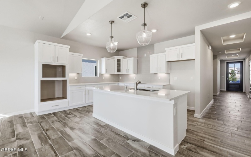 12924 Tatenhill Drive, El Paso, TX 79928, 4 Bedrooms Bedrooms, ,1 BathroomBathrooms,Residential,For Sale,12924 Tatenhill Drive,0,921308