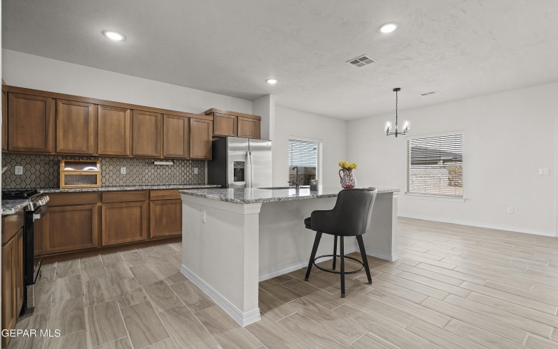 5004 ALYSSA JADE Street, El Paso, TX 79938, 4 Habitaciones Habitaciones , ,3 BañosBaños,Residential,En Venta,5004 ALYSSA JADE Street,0,938724