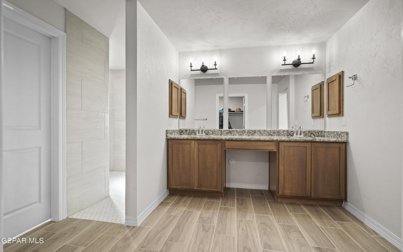 5004 ALYSSA JADE Street, El Paso, TX 79938, 4 Habitaciones Habitaciones , ,3 BañosBaños,Residential,En Venta,5004 ALYSSA JADE Street,0,938724