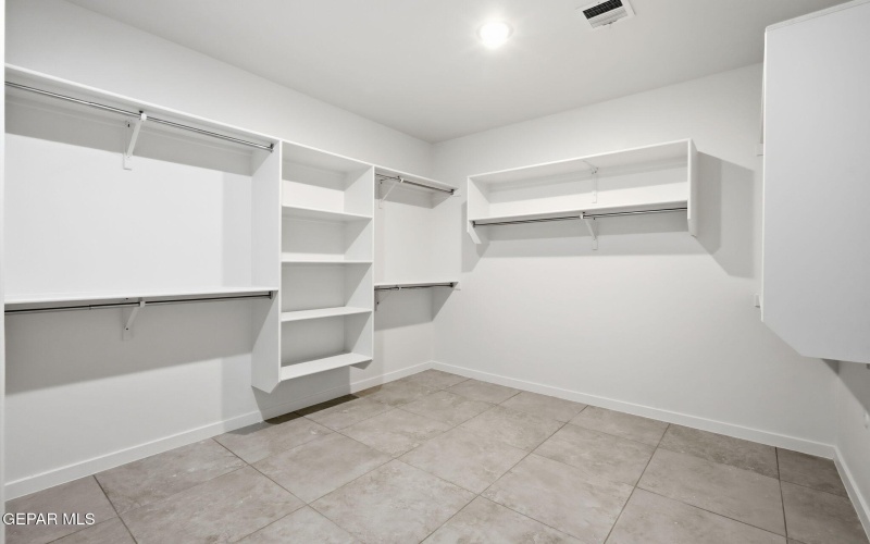 13208 Nacho Alvarado Drive, El Paso, TX 79927, 5 Bedrooms Bedrooms, ,5 BathroomsBathrooms,Residential,For Sale,13208 Nacho Alvarado Drive,0,939184