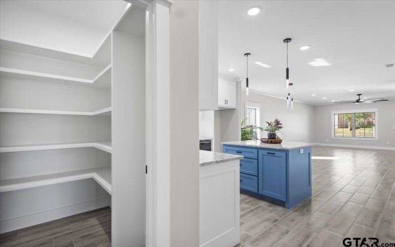 1413 N Summit, Tyler, TX 75702, 3 Bedrooms Bedrooms, ,2 BathroomsBathrooms,Residential,For Sale,1413 N Summit,0,26002881