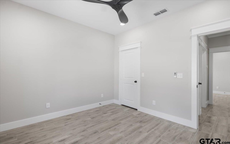 1413 N Summit, Tyler, TX 75702, 3 Bedrooms Bedrooms, ,2 BathroomsBathrooms,Residential,For Sale,1413 N Summit,0,26002881