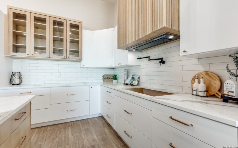 139 Sunset, La Vernia, TX 78121, 5 Bedrooms Bedrooms, ,5 BathroomsBathrooms,Residential,For Sale,139 Sunset,0,1942437