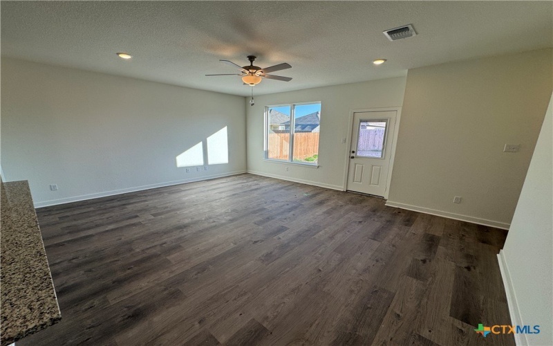 2108 Meridian Loop, Temple, TX 76504, 3 Bedrooms Bedrooms, ,2 BathroomsBathrooms,Residential,For Sale,2108 Meridian Loop,0,605909