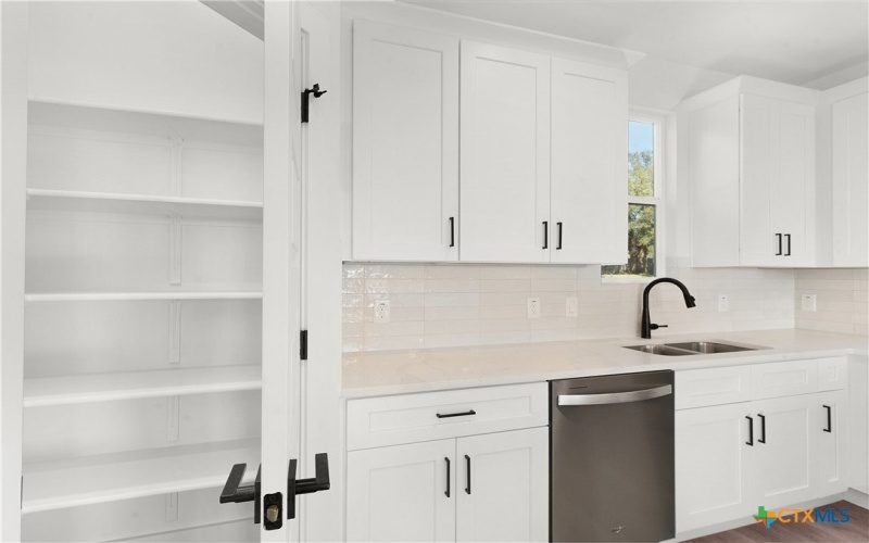 105 Carmen Cove, Burnet, TX 78611, 4 Bedrooms Bedrooms, ,3 BathroomsBathrooms,Residential,For Sale,105 Carmen Cove,0,605965