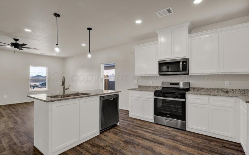 1119 Mesa, Hereford, TX 79045, 3 Bedrooms Bedrooms, ,2 BathroomsBathrooms,Residential,For Sale,1119 Mesa,0,26-1880